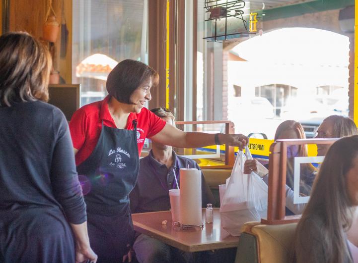 La Olmeca hosting a Friends of Transit lunch event.