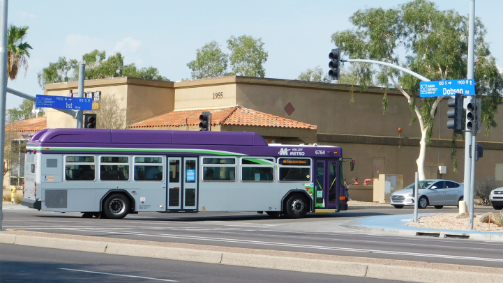 Bus in the Asian District, Mesa